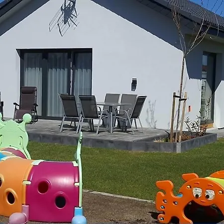 Rafa Koralowa -dom Caloroczny Casa vacanze Rowy (Pomerania)